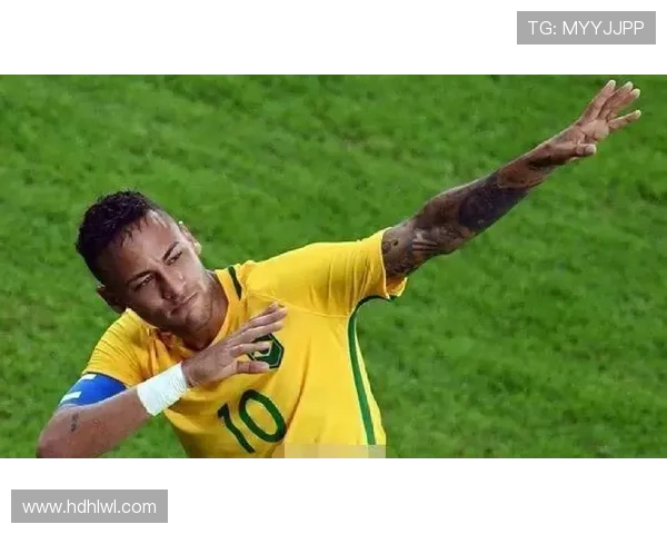 内马尔送给球迷的独特礼物揭秘，感受足球明星的温暖与关怀