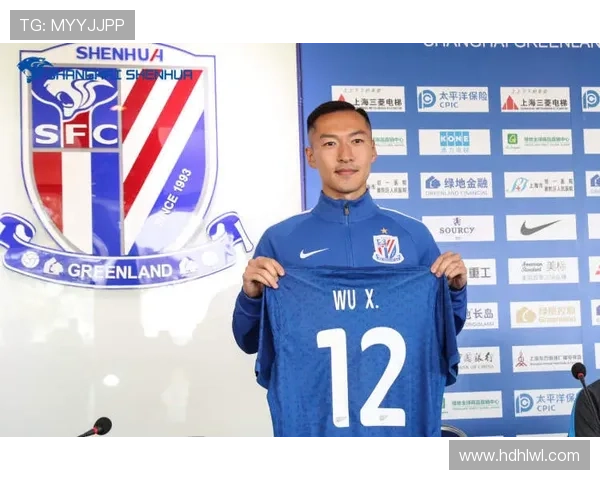 个号球衣背后的故事足球明星与球迷的情感纽带